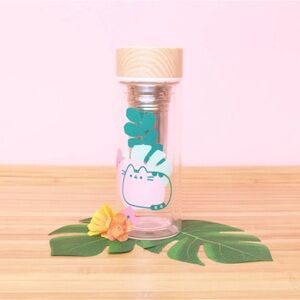 Pusheen The Cat Glass Tea  Water Infuser Bottle NWOT